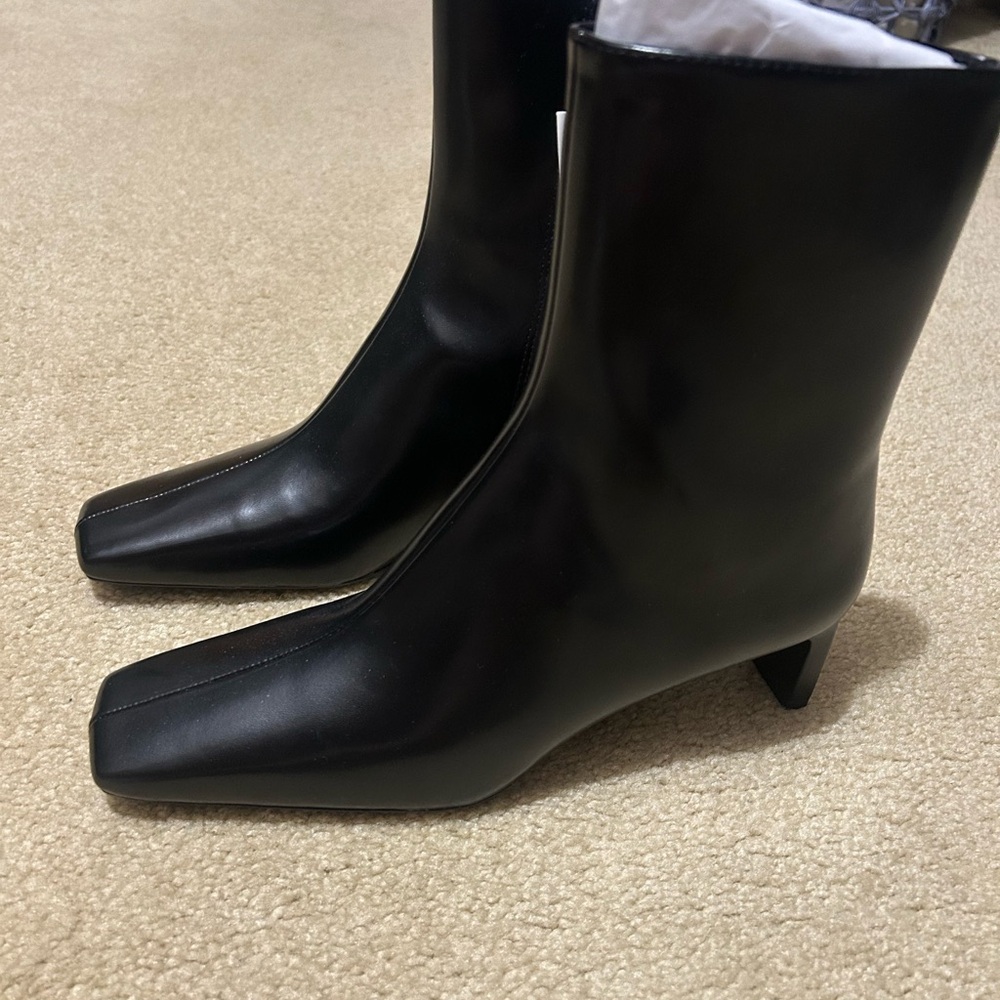 H&M Black Women's Square-Toe Mid Heel Boots